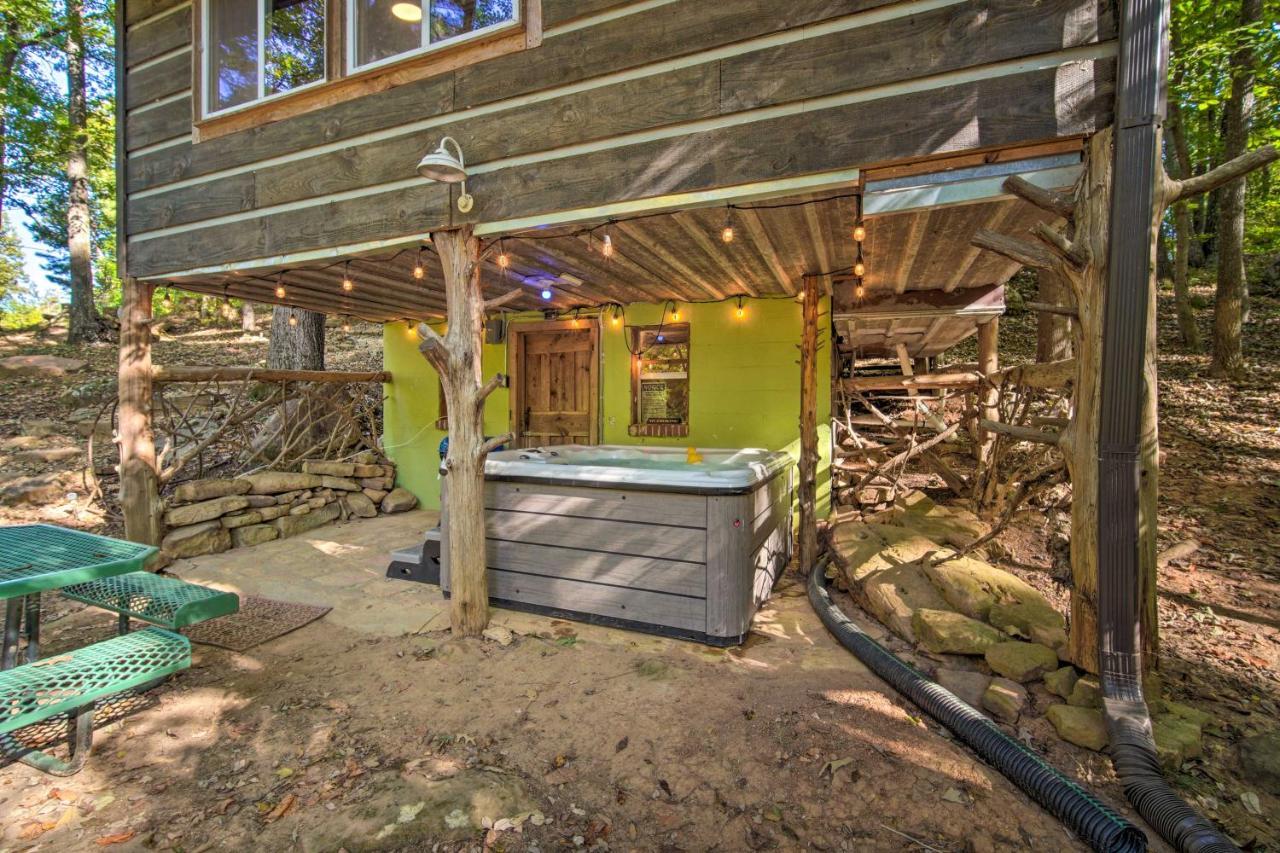 The Treehouse Cabin Creekside Home With Hot Tub! Саммервилл Экстерьер фото