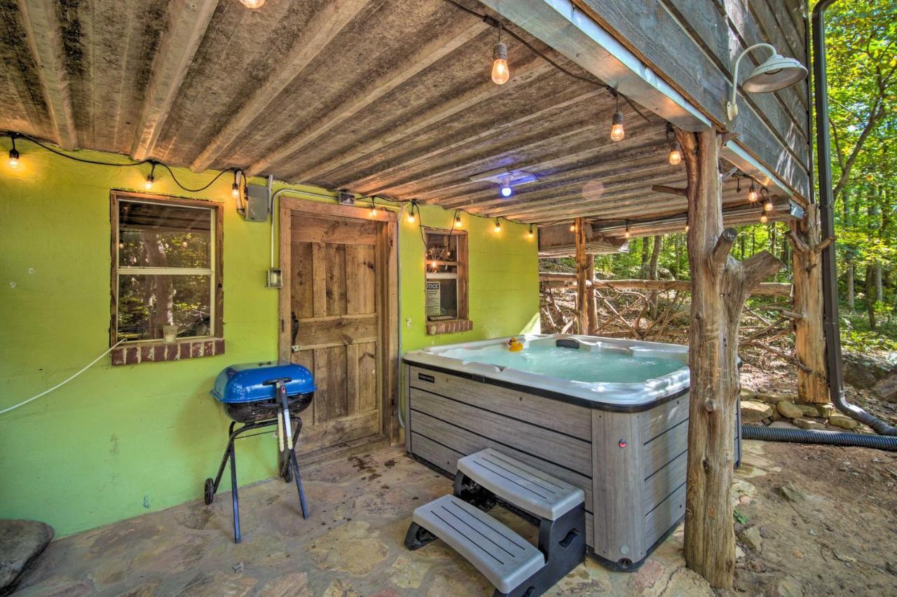 The Treehouse Cabin Creekside Home With Hot Tub! Саммервилл Экстерьер фото